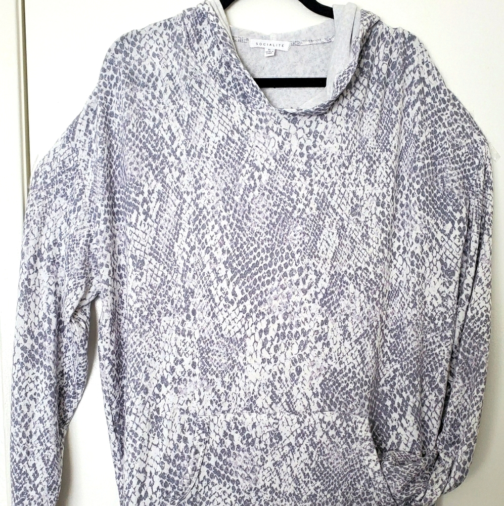NWOT Socialite snake print hoodie